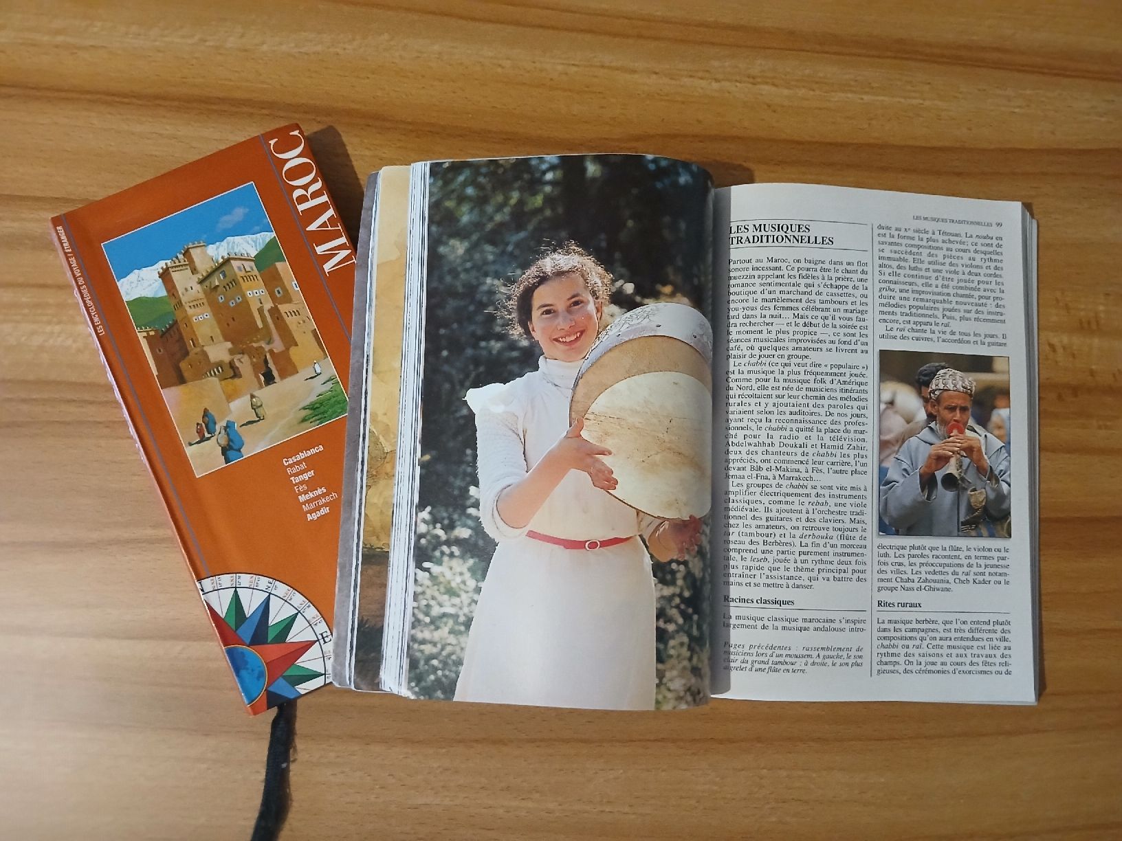 Libri: 2 guides du Maroc – Usato da Le Sentier venduto da arc_2thy 6