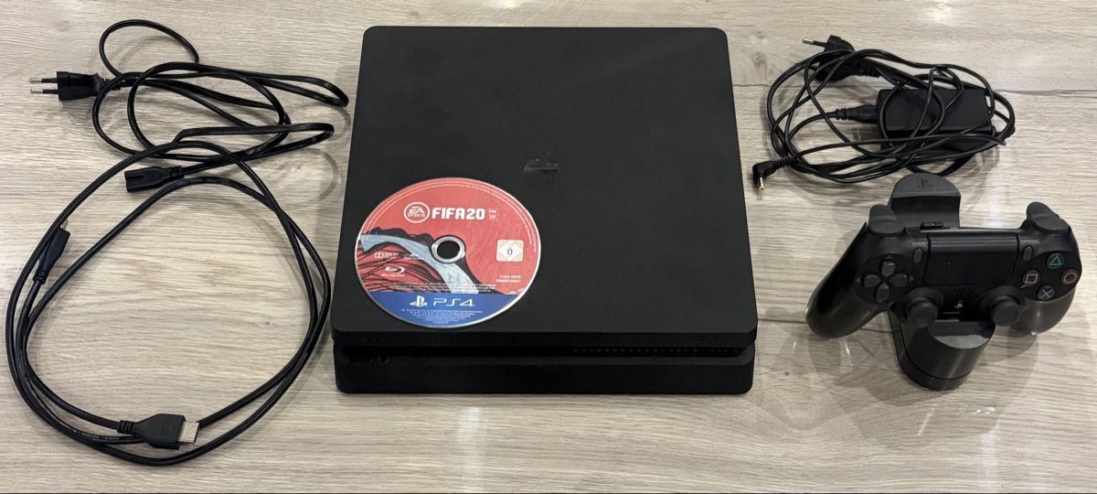 Sony Console: Playstation 4 – Usato da Gossau ZH venduto da Nn_y5l9