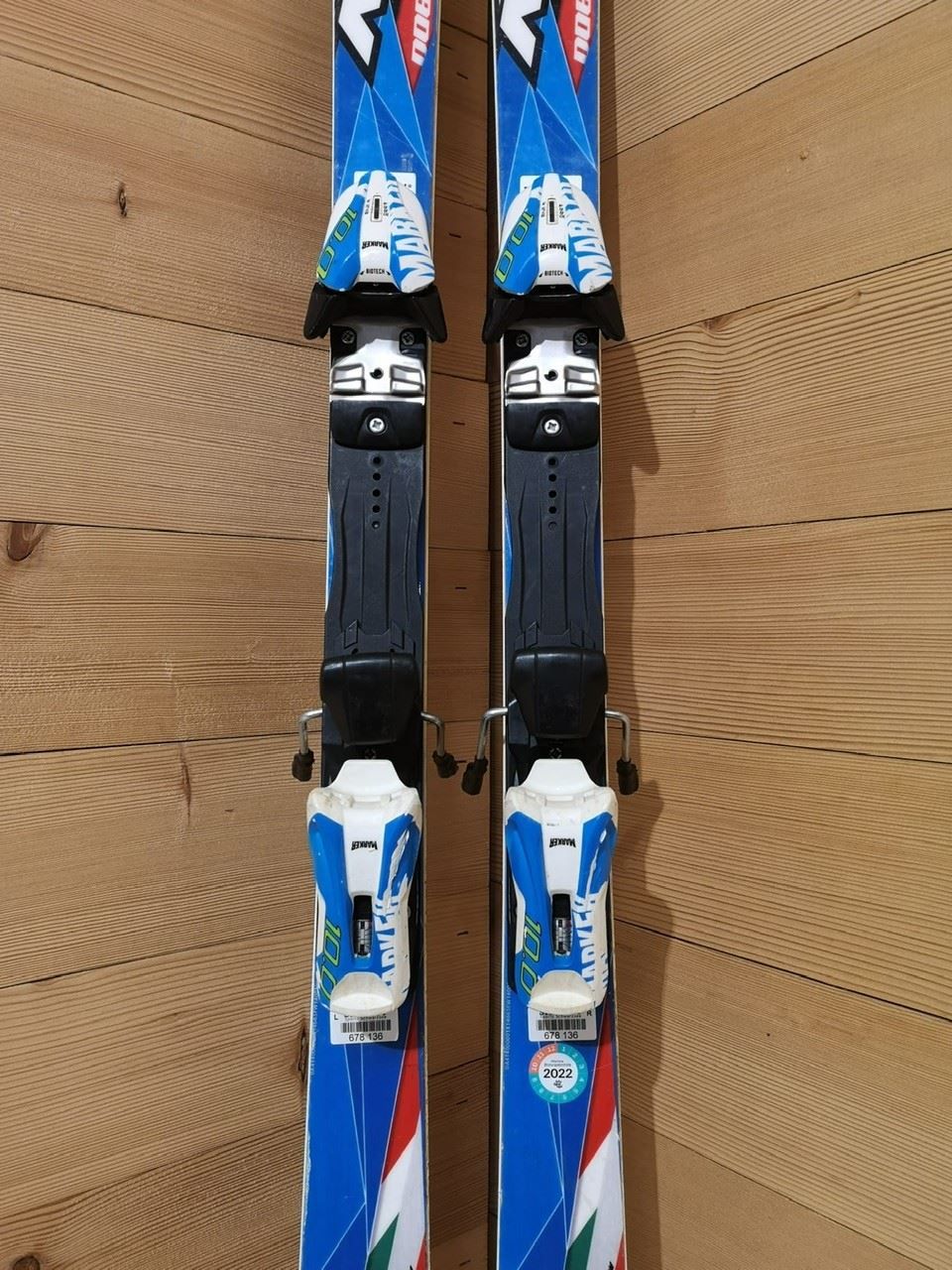 Nordica Skis: Nordica, Ski, Dobermann GSJ, 149cm – Gebraucht aus Schwarzsee von Sidecut 1