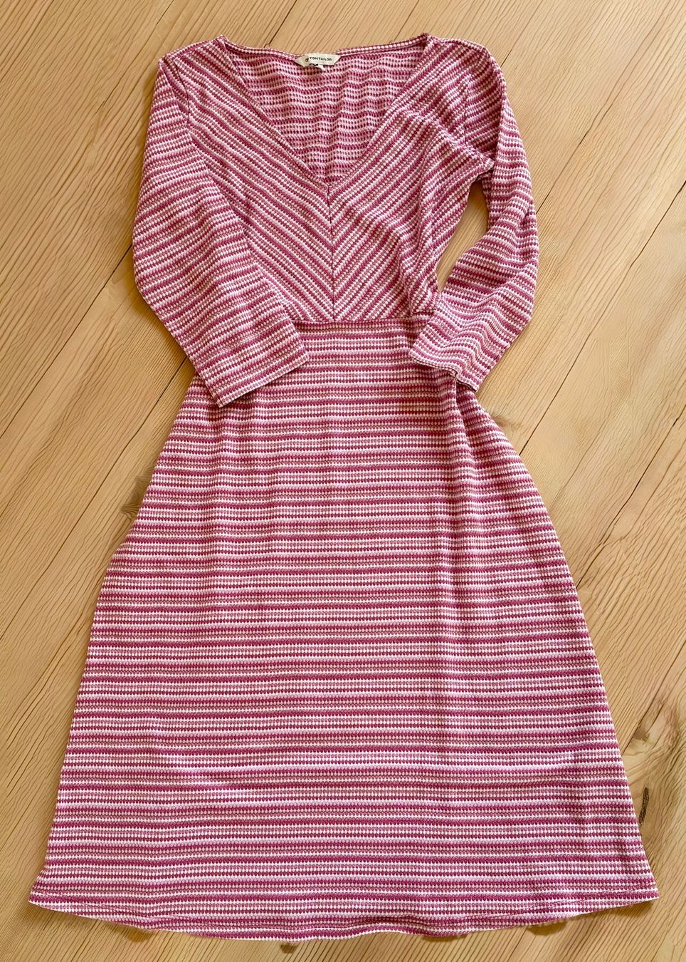 Tom Tailor Vestiti: Kleid A-Linie Tom Tailor,Stretch,weich,Gr.36 – Nuovo (secondo la descrizione) da Siblingen venduto da Vany_McDougall 1
