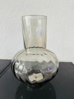 Schöne Vase Neu 23cm h x 17cm Durchmesser