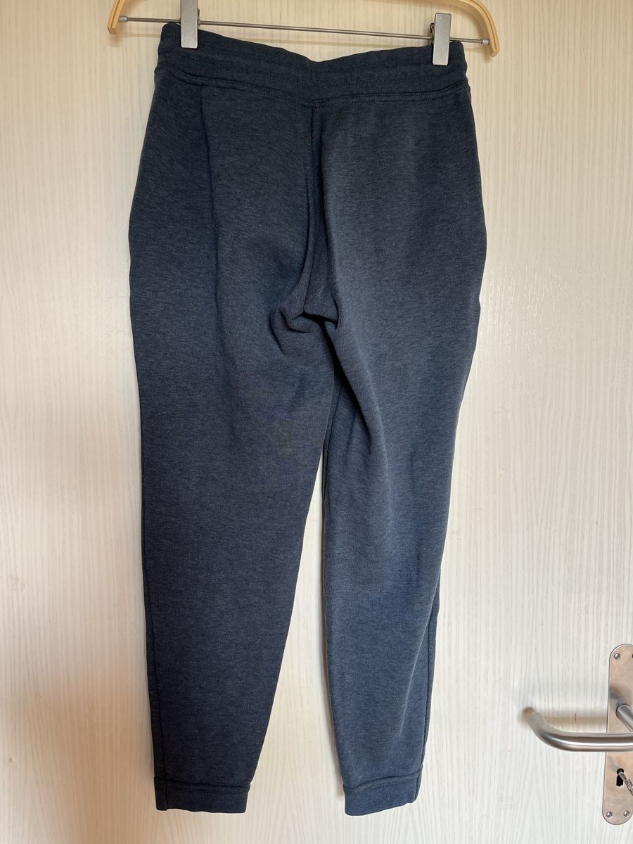 Nike Pantaloni: blaue Sporthose XS – Usato da St. Gallen venduto da andreav. 1