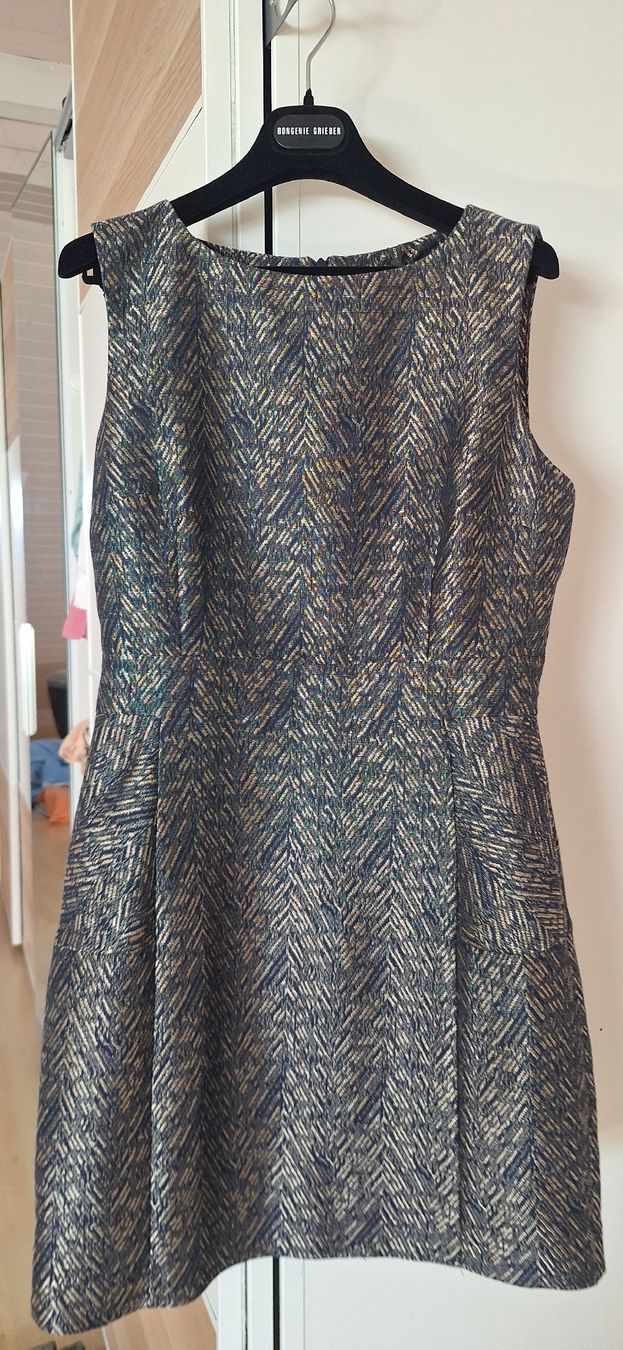 Nafnaf Kleider: Elegantes Naf Naf Kleid, Grösse 38 – Gebraucht aus Aarau von Harry33