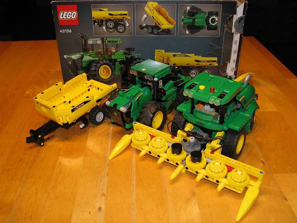 Lego Giocattoli: Lego Technik John Derre 42136 und 42168 – Usato da Wangen b. Olten venduto da Binggeli4 4