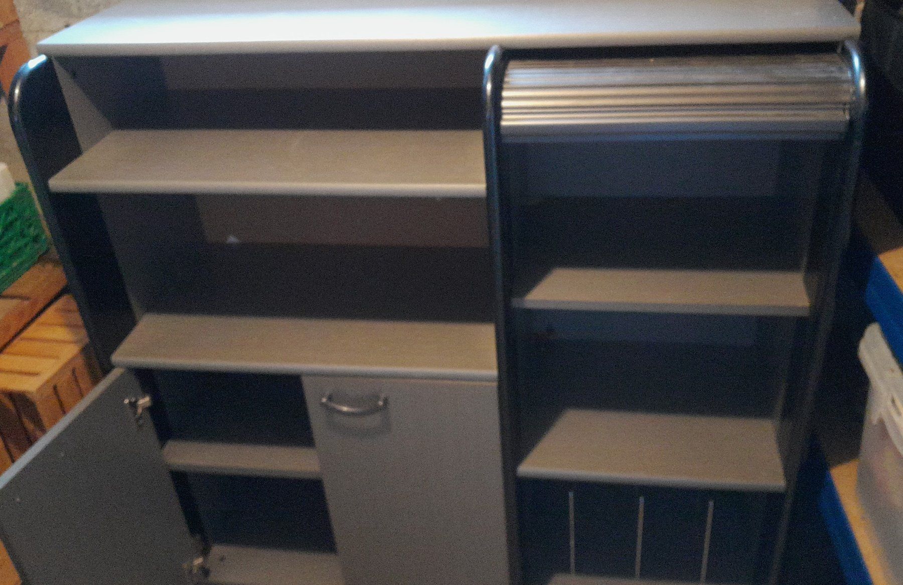 Commodes: Büromöbel – D'occasion à Niedermuhlern par Rana8