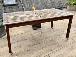 Gartentisch mit 6 Stühlen