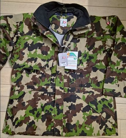 Armee Goretexjacke zürcher Zeughaus Gr. S, seltene Grösse!