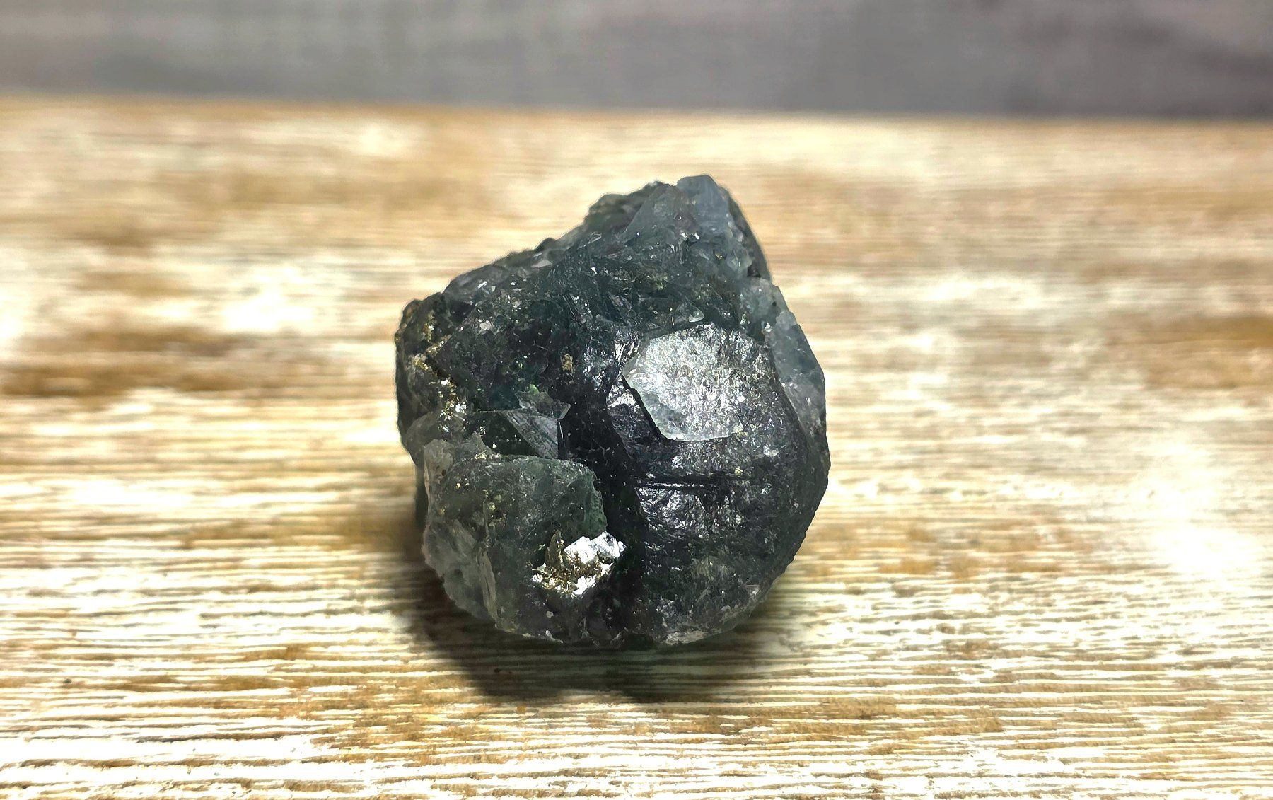 Minerali & Pietre curative: Fluorit mit Pyrit 56g – Nuovo e nell'imballaggio originale da Matzingen venduto da Shay_Crystalz 1