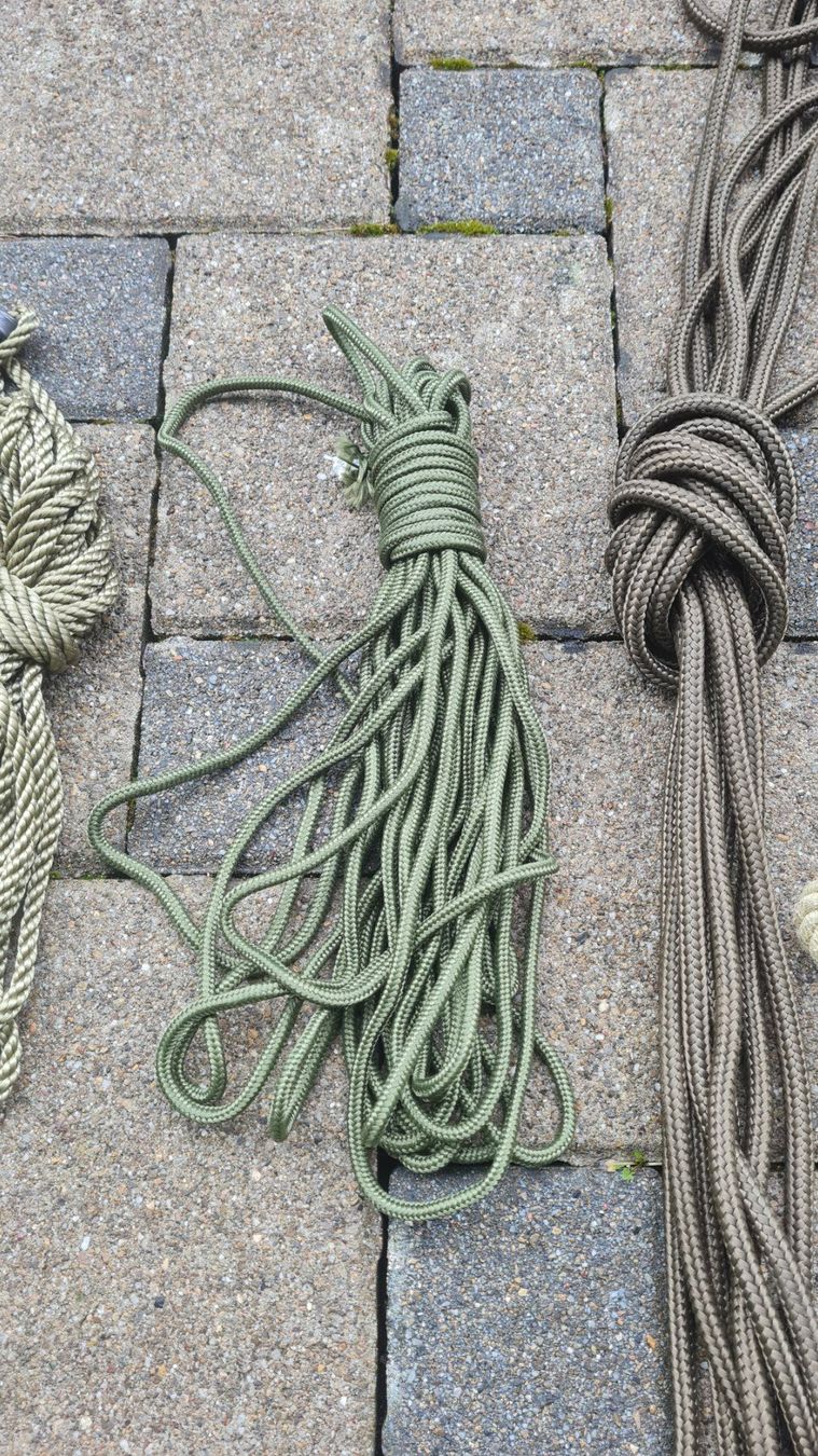 Schweizer Armee Uniformi: CH Armee / Div. Seile / Hanf / Nylon / verschiedene Längen – Usato da Safenwil venduto da Husqi2000 2
