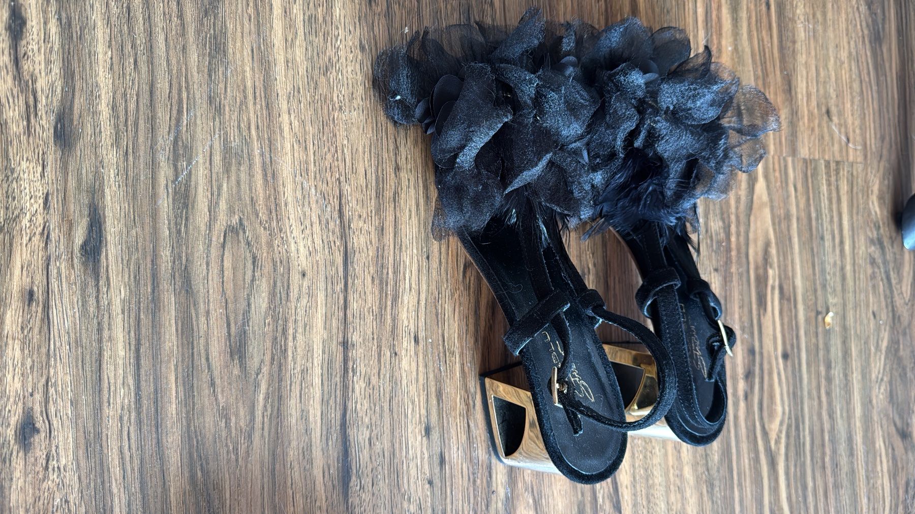 Tosca Blu Scarpe da donna: Schwarze Schuhe – Usato da Meinisberg venduto da caraetter 1