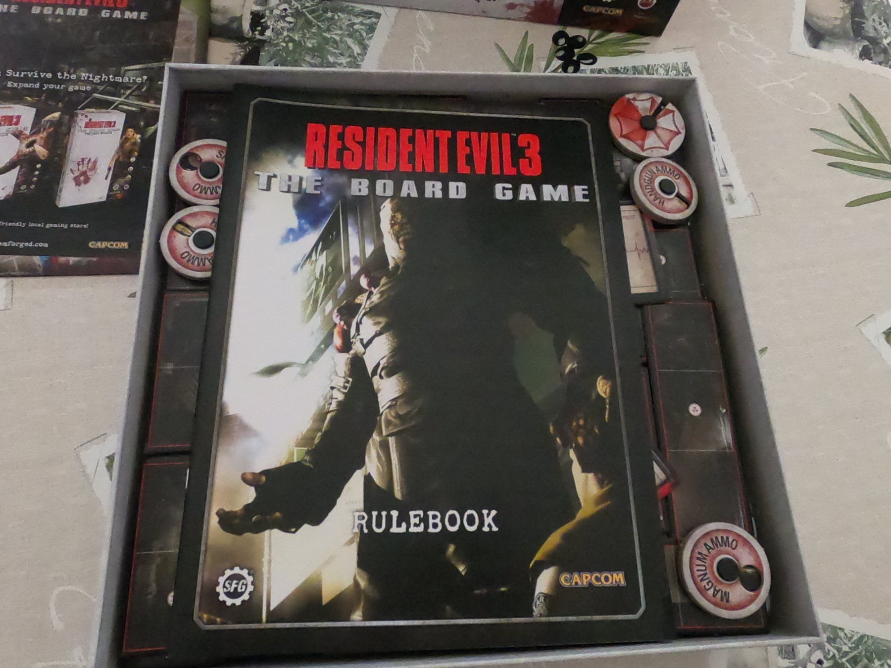 Spiele: Resident Evil 3 The Board Game Set – Gebraucht aus Zürich von rob_sq8s 7