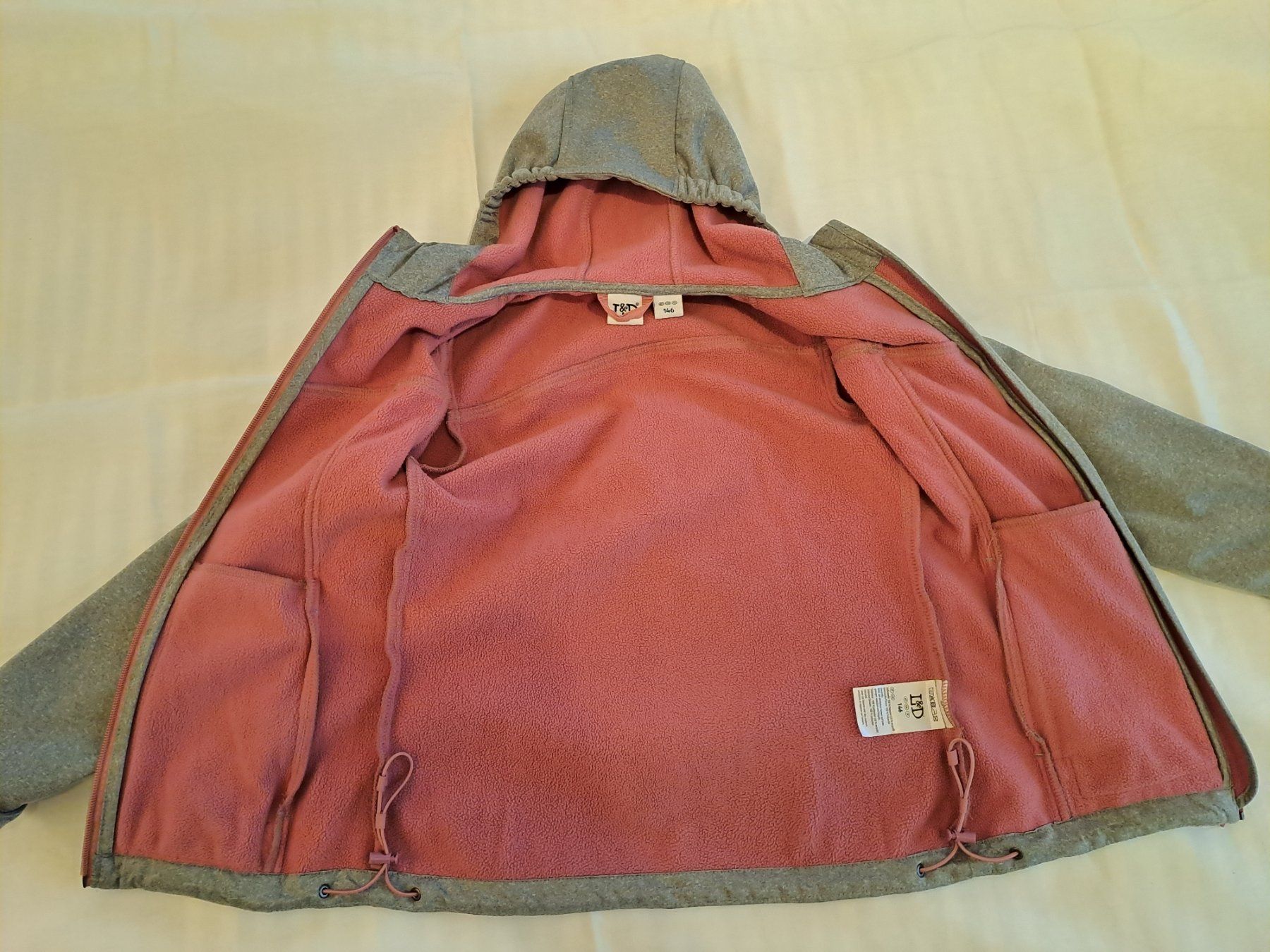 Jacken & Mäntel: Softshell Jacke für Mädchen Gr. 146 Grau/Rosa – Gebraucht aus Münsingen von Mi-Lu 2