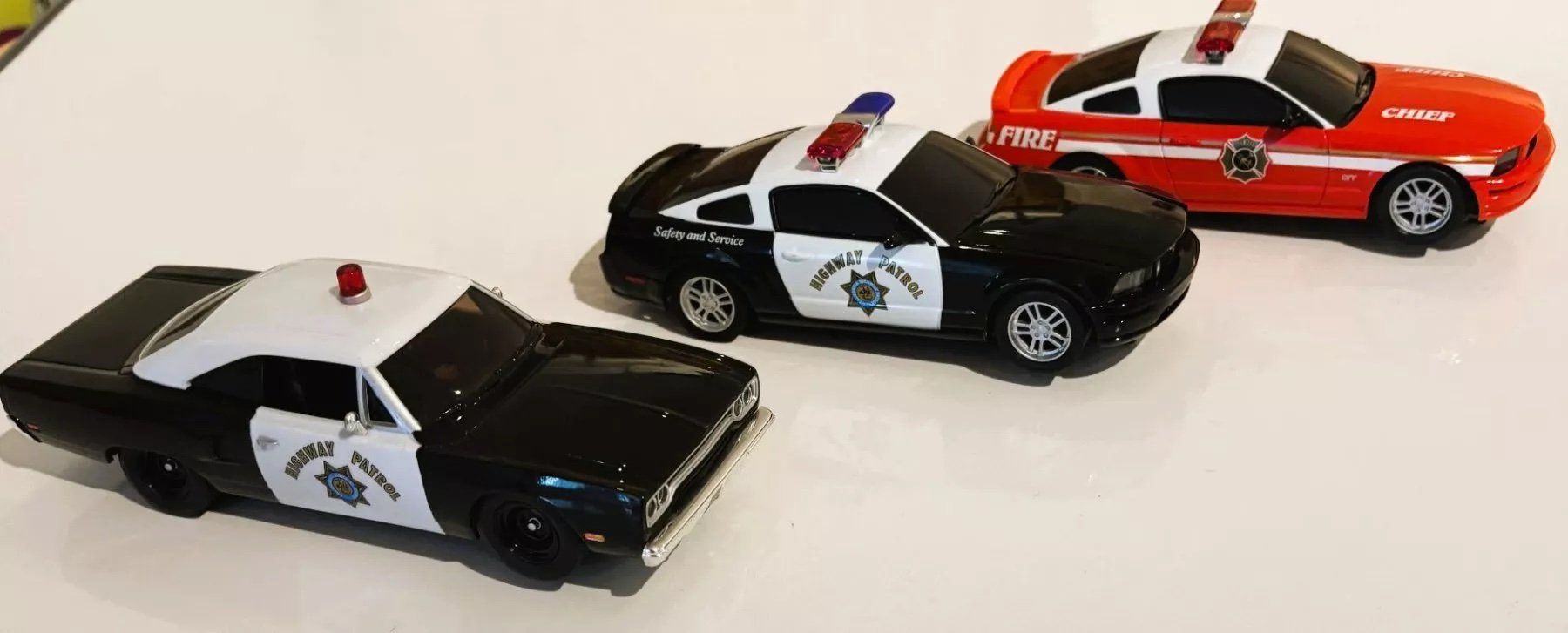 Carrera Modellautos: Carrera Evolution 132 Highway Patrol & Fire Chief – Gebraucht aus Höri von zilchen