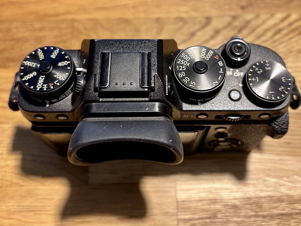 Kamera: Fujifilm X-T2 Digitalkamera – Gebraucht aus Basel von 59fifty82 2