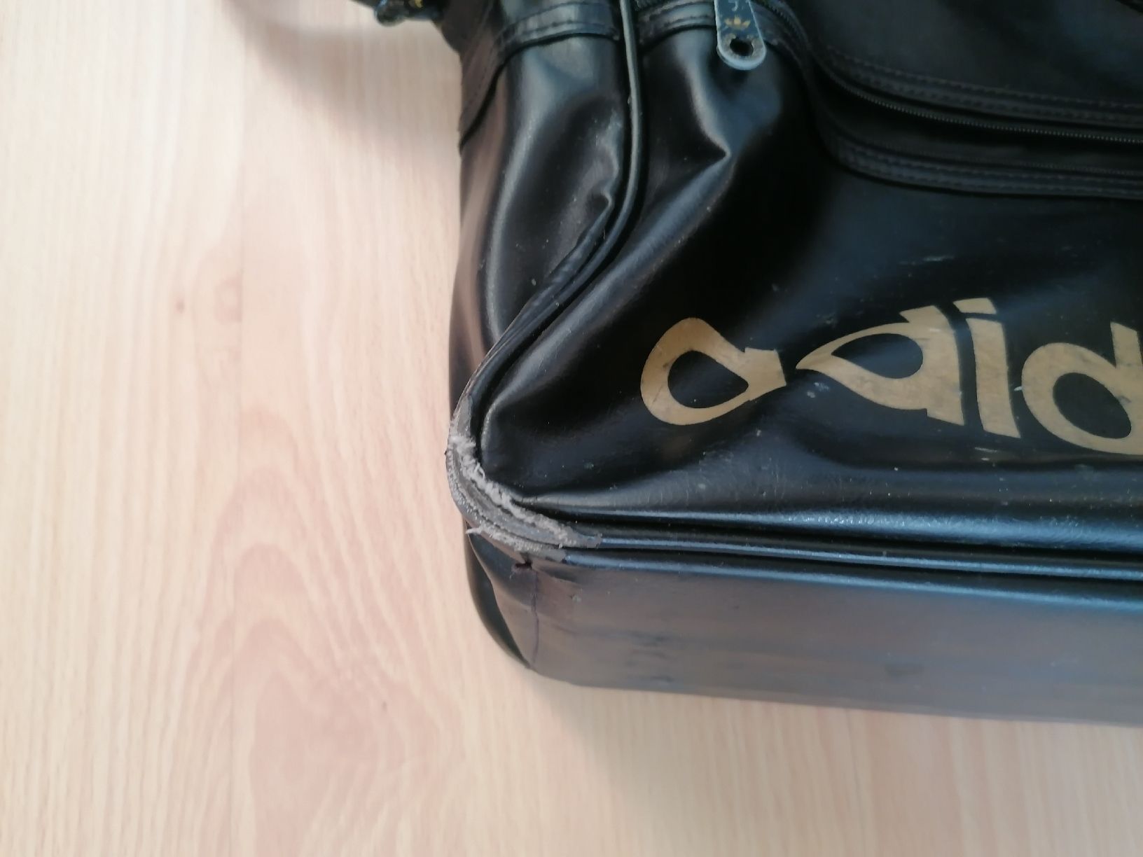 Adidas Borse: Adidas Tasche – Usato da Burgistein venduto da Dancer77 2