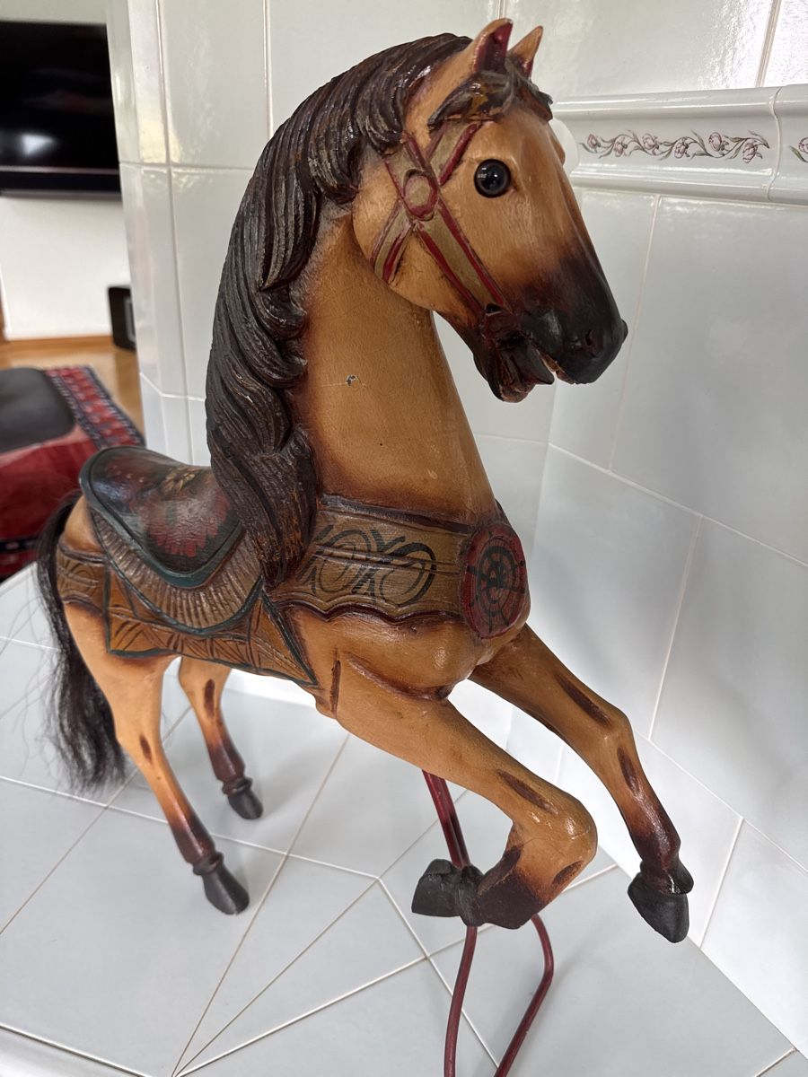 Tutte le decorazioni: Karussellpferd – Usato da Winterthur venduto da inf_h528 1
