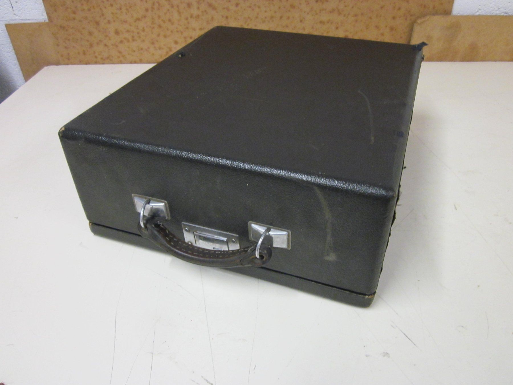 Olivetti Macchine da scrivere: OLIVETTI Studio 42 Machine a écrire 1940 Schreibmaschine – Usato da Grand-lancy venduto da kohler333 9