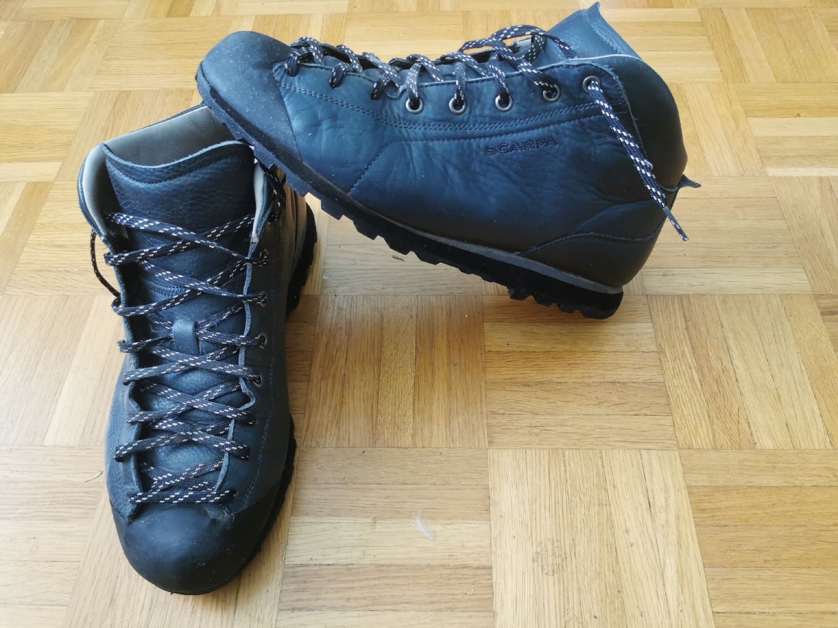 Scarpa Scarpe da uomo: Scarpa Zodiac Trek  Berge 44.5 Orginal – Nuovo (secondo la descrizione) da Bern venduto da ged_ffx9 1