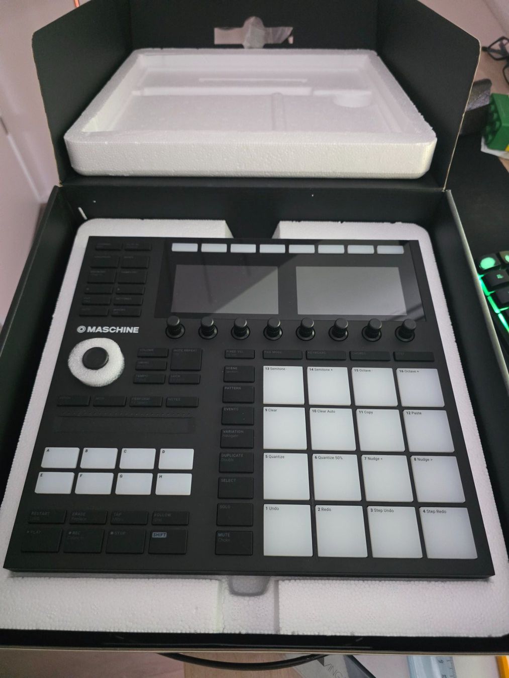 Strumenti musicali: Maschine MK3 Native Instruments – Usato da Schönenbuch venduto da salsa073 2