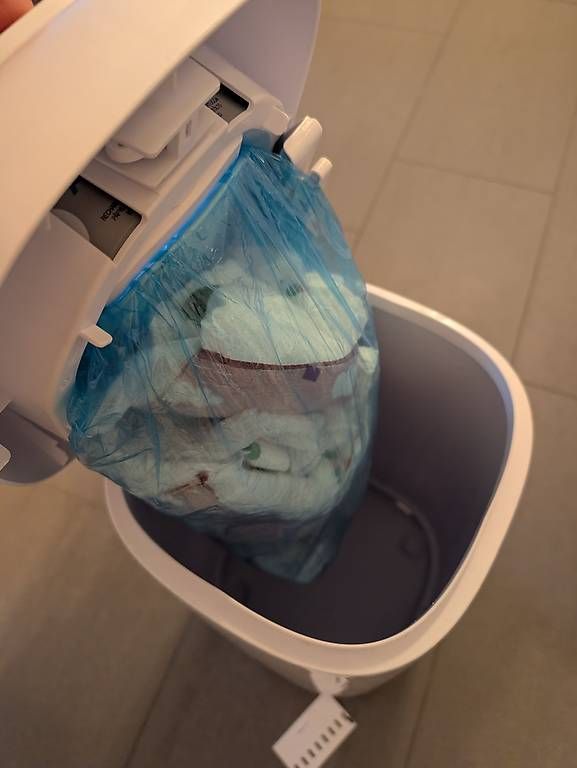 Abfalleimer: AngelCare Windeleimer – Gebraucht aus Zürich von Simis1 3