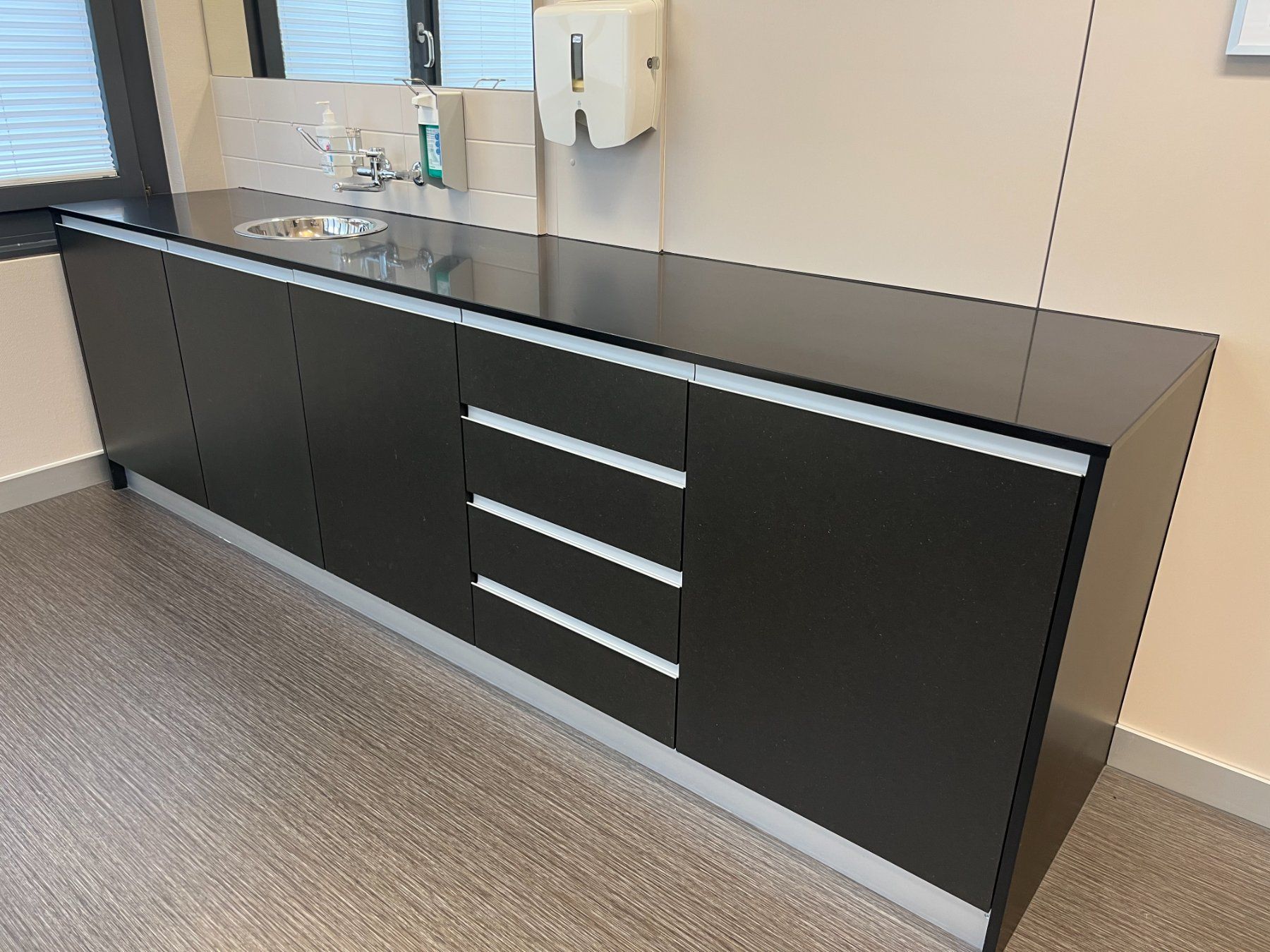 Komplettküchen: Küchenelement Sideboard – Gebraucht aus Seuzach von pra_7bln
