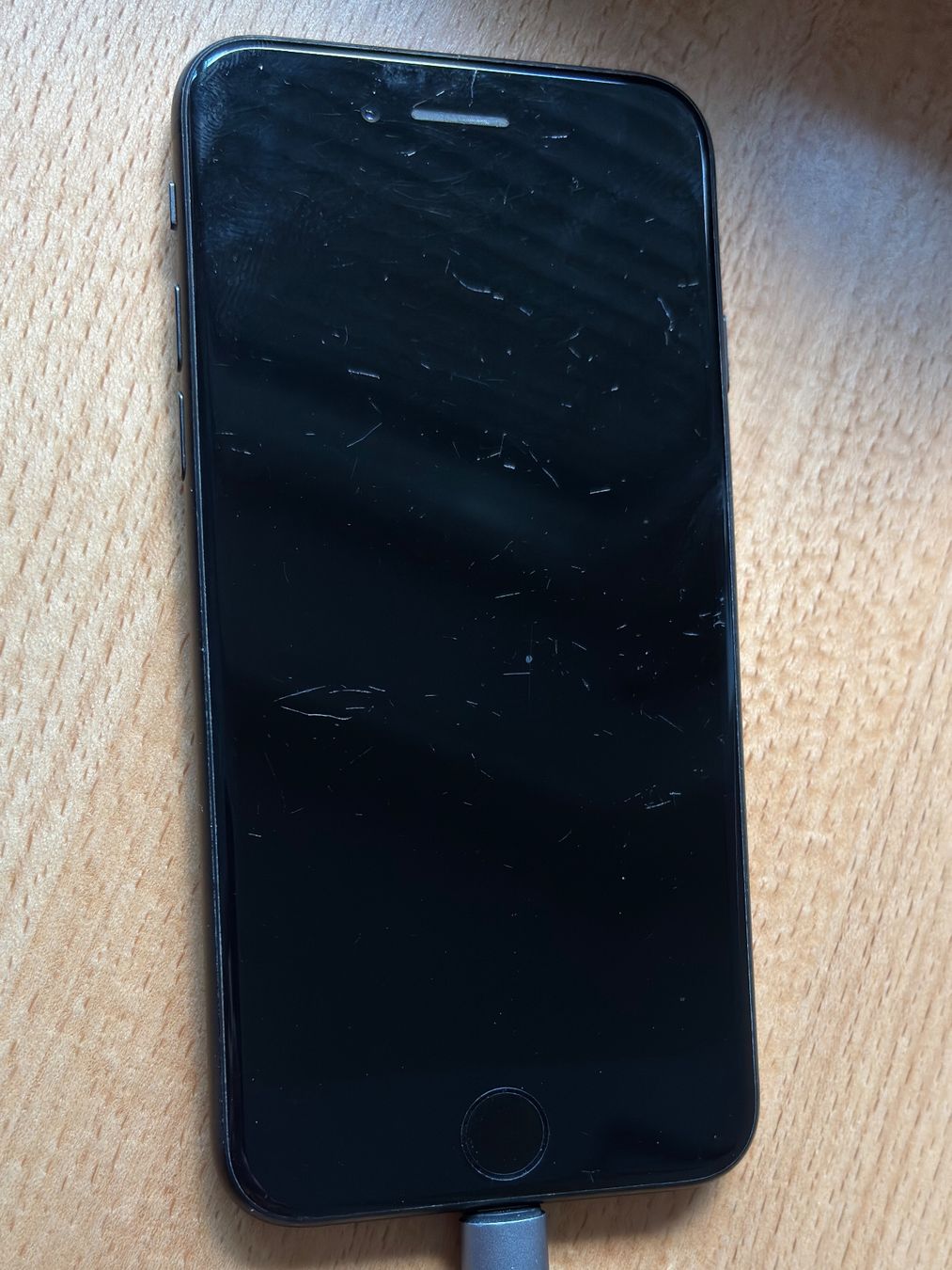Apple Handys / Smartphones: iPhone SE 2020 (2nd Generation) – Gebraucht aus Basel von AufeinenBlick 2