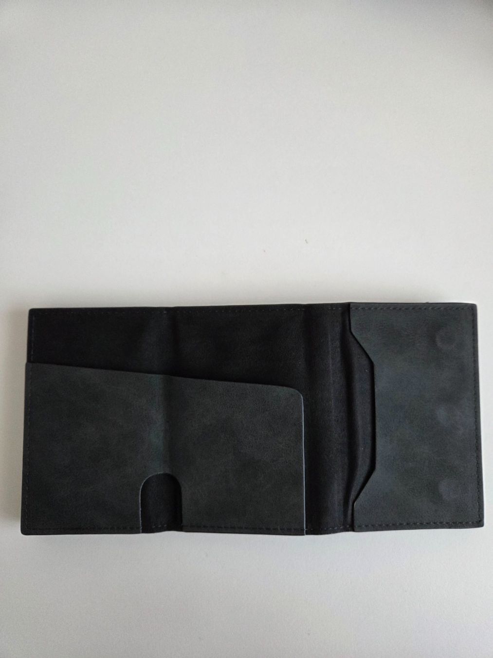 Portefeuilles: Smart Wallet schwarz | ESSENTIALBAG – D'occasion à Erlen par cera72 2