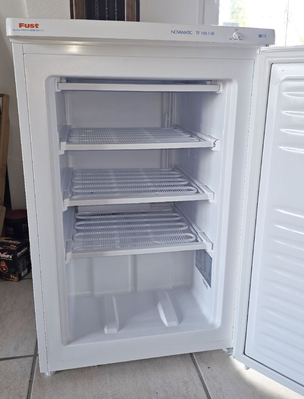 Fust Congelatori: Fust Tiefkühlschrank – Usato da Thalwil venduto da belleschoses73 1