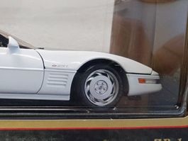 Chevrolet Corvette  Targa ZR1 (1992) Maisto 1:18