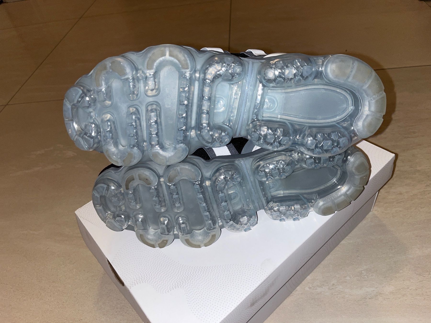 Nike Scarpe da uomo: Nike Air Vapormax FK Utility – Usato da Lenzburg venduto da JoelMeier 2