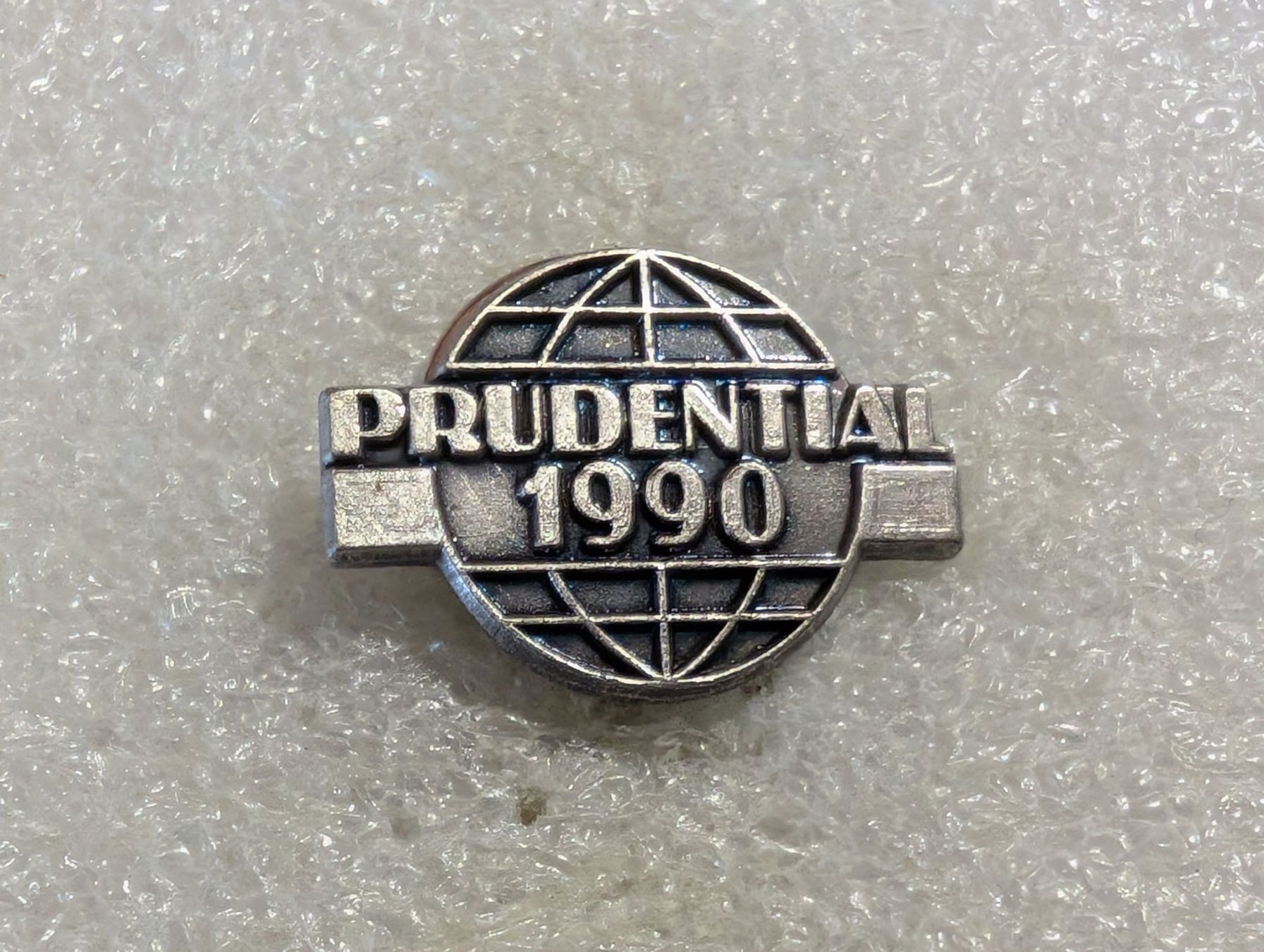 Plaketten & Abzeichen: Ansteckpin 97: Prudential – Gebraucht aus Oppligen von Pin-Fall-Shop