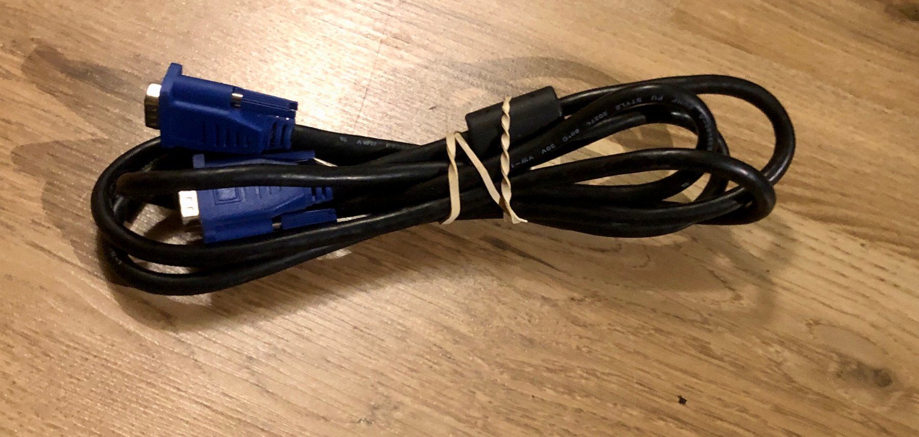 Cavi: VGA Vintage Computer PC Kabel – Usato da Saas-Grund venduto da GarageSaleToday