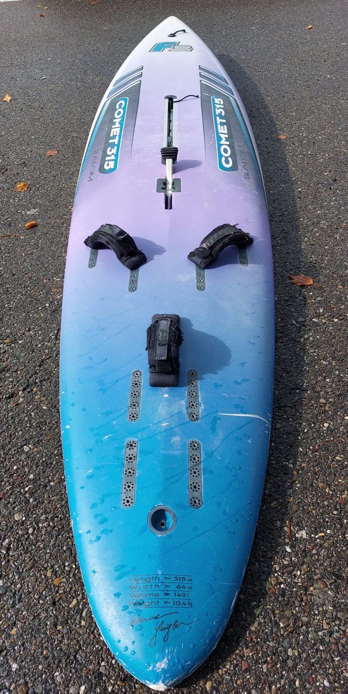 Surfboards & Schwimmbrette: Windsurf Board Comet 315 mit Segel   – Gebraucht aus Fällanden von Nmustang 1