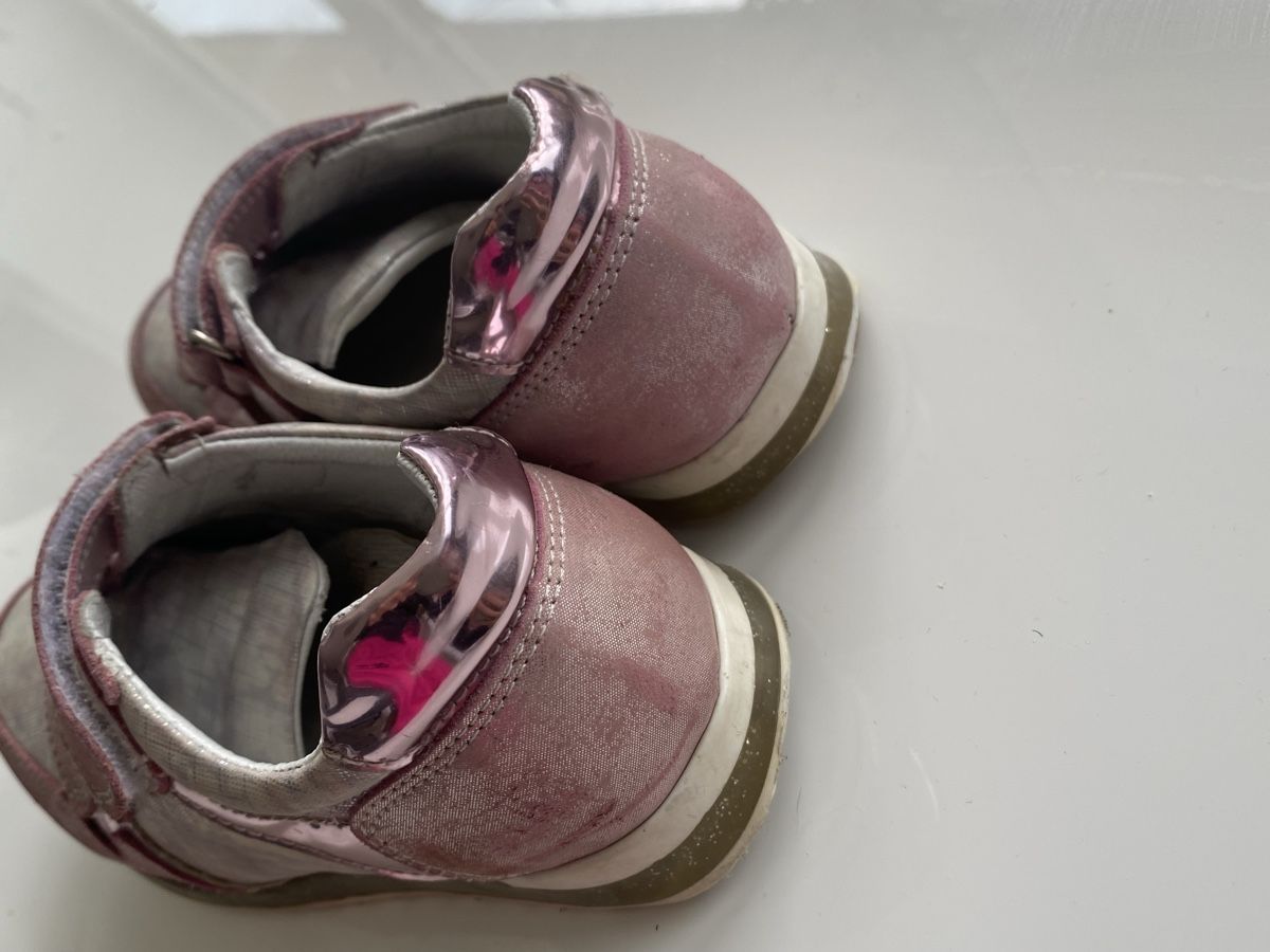 Scarpe per ragazze: Sneakers size 29 – Usato da Blonay venduto da art_7f87 4