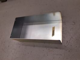 Metallfächer für Wandbefestigung, NEUWERTIG, 2 Montagelöcher