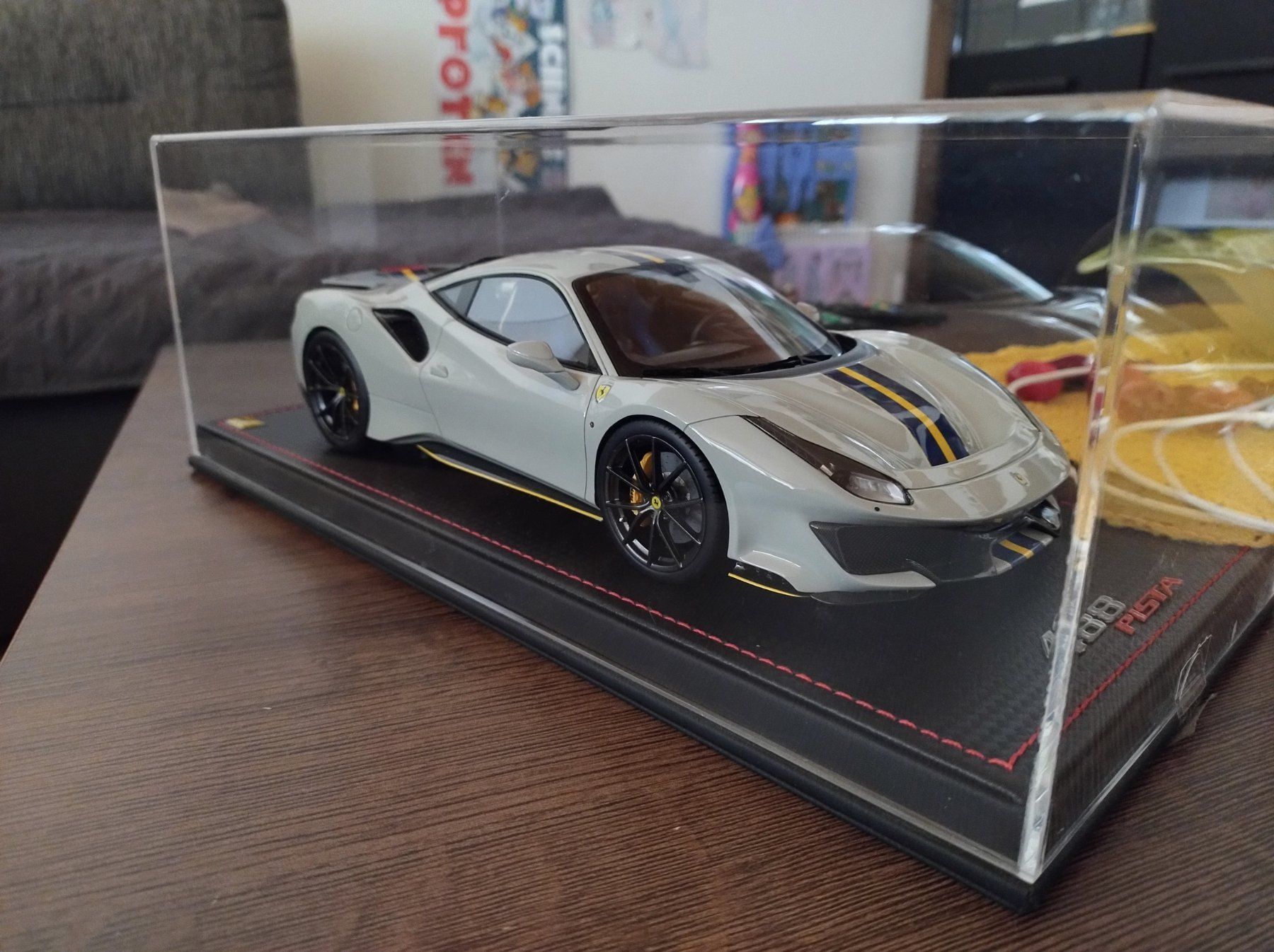 Ferrari Modellautos: Ferrari 1/18 – Neu und originalverpackt aus Ostermundigen von nikcal 1