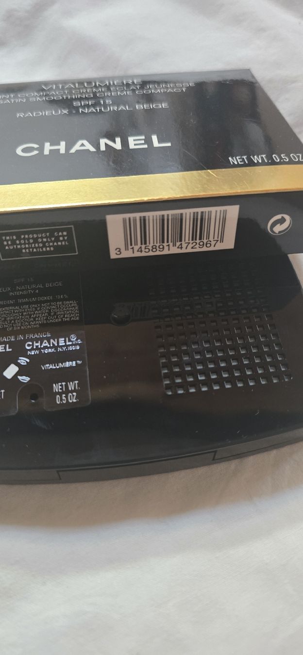 Chanel Make-up: CHANEL VITALUMIÈRE TEINT COMPACT SPF 15 BEIGE – Nuovo e nell'imballaggio originale da Martigny venduto da zin_y9tt 3