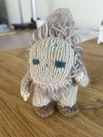 Figur von Hand gestrickt  15cm