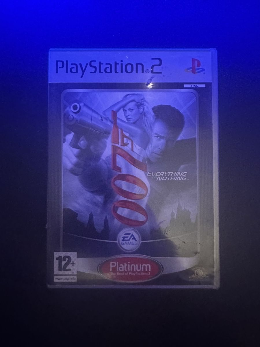 Spiele: James Bond 007 - Everything or Nothing - PS2  – Gebraucht aus Vétroz von Fabio-B