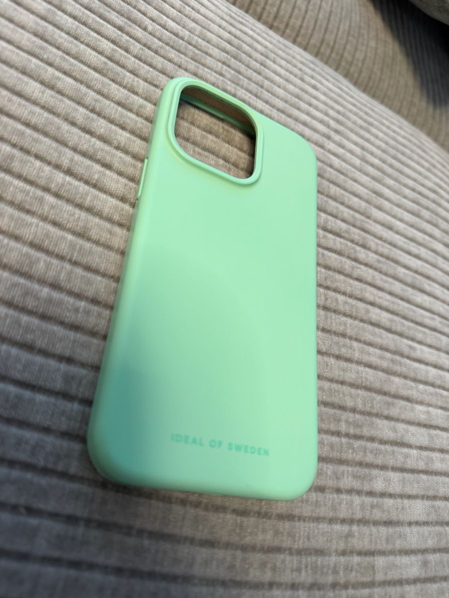 Apple Cover & Protezioni schermo: Iphone 15 pro max Hüllen – Usato da Schinznach Dorf venduto da ver_5ktz 7