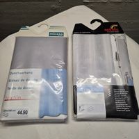 2 Neue Duschvorhänge