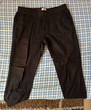 Pantalon noir C&A ? W32 L30