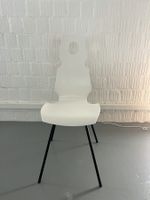 Weisse Vintage Stuhl