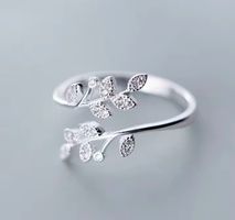 Eleganter Ring mit Blätterdesign🌿💎Bague Motifs Feuilles