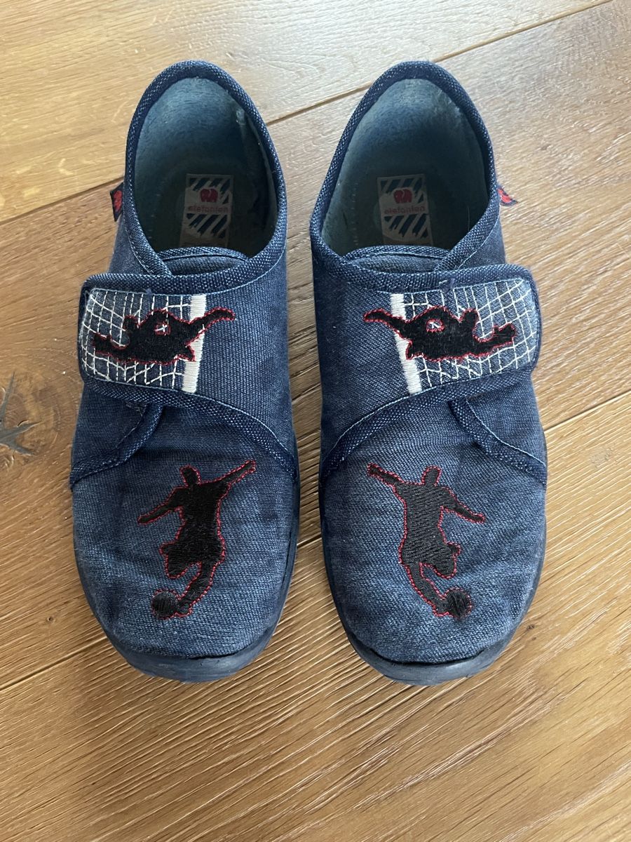 Elefanten Scarpe per ragazzi: Finken / Hausschuhe – Usato da Aarwangen venduto da erd_ngx8