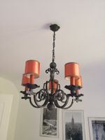 🤩ANTIKER GUSSEISEN KRONLEUCHTER MIT ROTEN SCHIRMLAMPEN