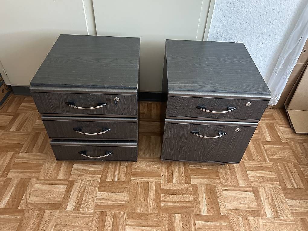 Schreibtische: Bureau 2 Box & 1 écran  – Gebraucht aus Domdidier von Guerrero68 1