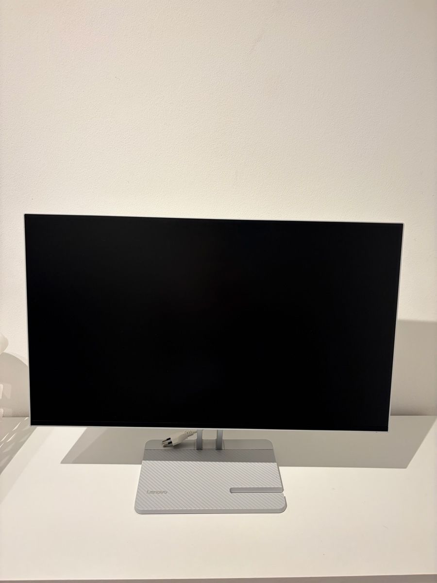 Monitor: Lenovo Bildschirm mit Kabel - wie neu – Usato da Biel/Bienne venduto da Monroe222