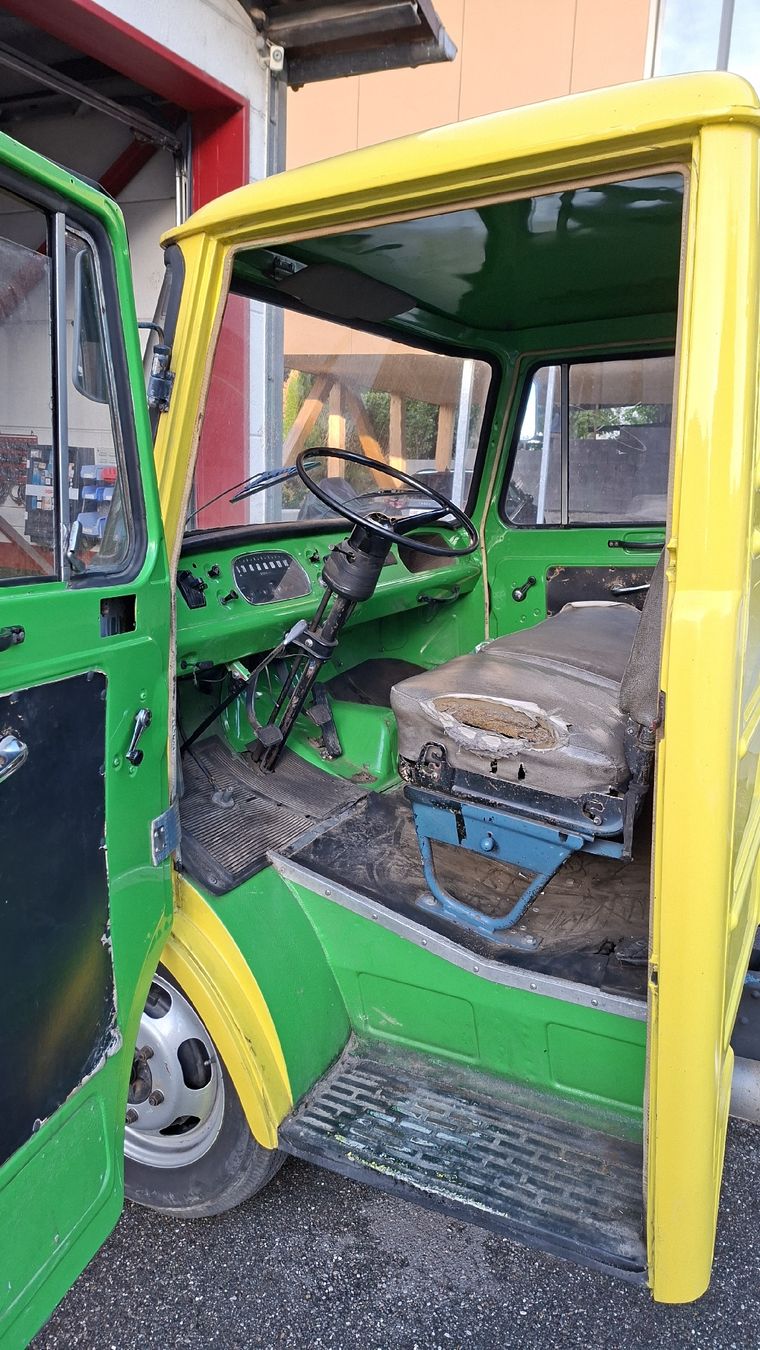 Opel Automobili: Opel Blitz 1965 – Difettoso da Seftigen venduto da 9-10-100-77 2