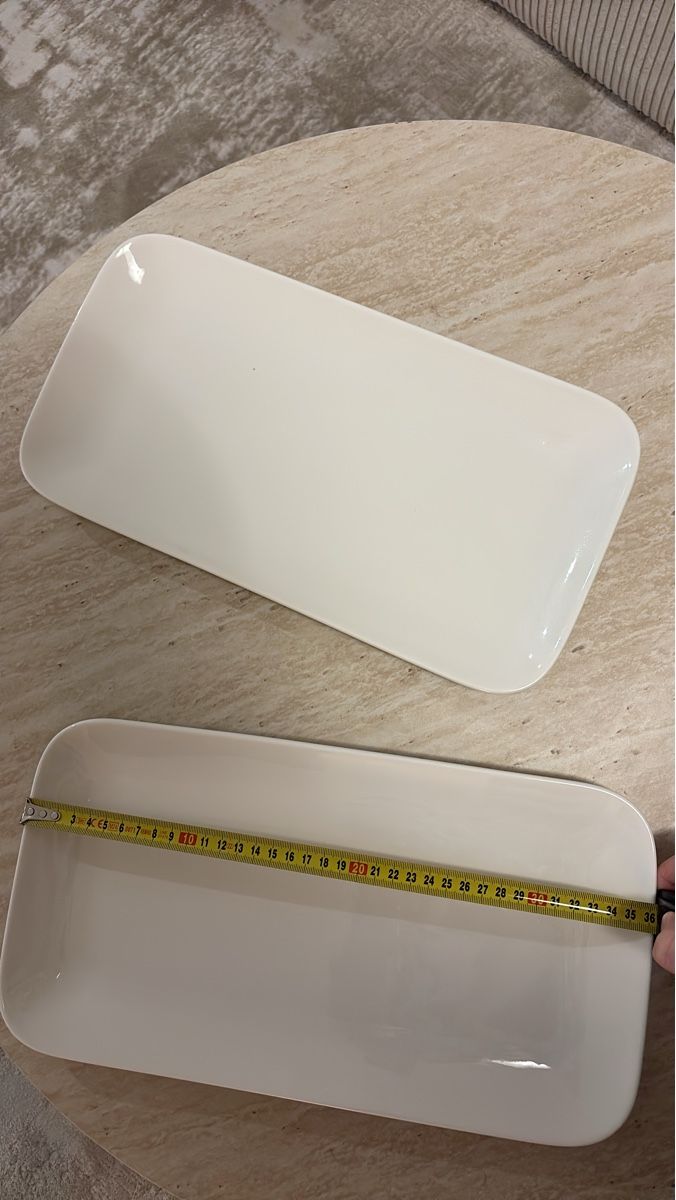 Servierplatten: Lot de 2 plats rectangulaires blanche – Gebraucht aus Prilly von hei_5q56